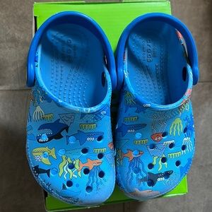 Crocs toddler used size 9c sea animals print